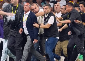 Göztepe maçı sonrası Fenerbahçe TV ekranında tepki: Terörü lanetliyoruz!