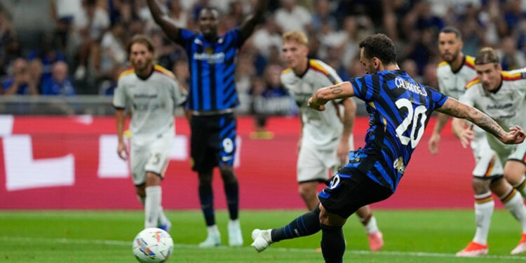 Hakan Çalhanoğlu Attı, Inter Liderlik Koltuğuna Oturdu