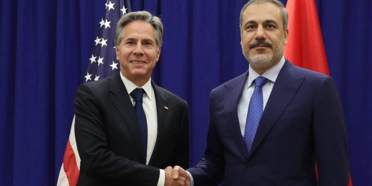 Hakan Fidan ve Antony Blinken telefonda görüştü