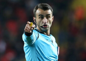 Hakeme Saldırmışlardı! Antalyaspor Başkanı ve Koruması PFDK'ya Sevk Edildi