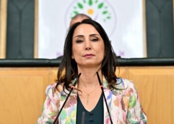 Hatimoğulları: Erdoğan sanırsın kendi iktidarında değil simülasyonda yaşıyor