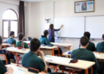 “Her bir ortaokul ve lise öğrencisinin aylık eğitim masrafı 4 bin lirayı aştı”