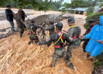 Hindistan'ın güneyindeki toprak kaymalarında ölü sayısı 289'a yükseldi