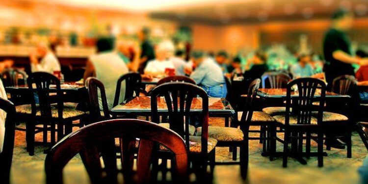 Hizmet sektöründe güven azaldı, inşaat ve perakendede arttı