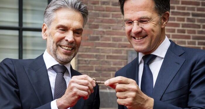 Hollanda Başbakanı, kabine toplantılarında casusluk endişesiyle telefonları yasakladı