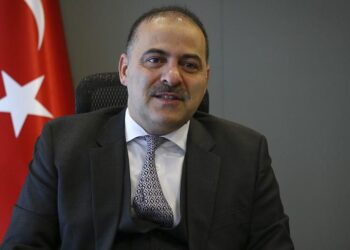 Hükümet Instagram engelini savundu: Değerlerimize uygun bir sosyal medya için…