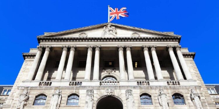 İngiltere Merkez Bankası’ndan faiz indirimi