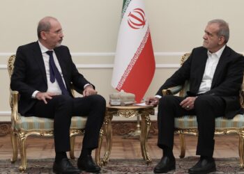 İran Cumhurbaşkanı Pezeşkiyan: Siyonistlerin küstahlığı cevapsız kalmayacak