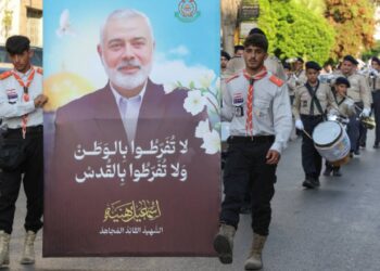 İran'ın misillemesi halinde karşı saldırıya hazır olduğunu duyuran İsrail'in önleyici saldırı düzenleyebileceği iddia edildi