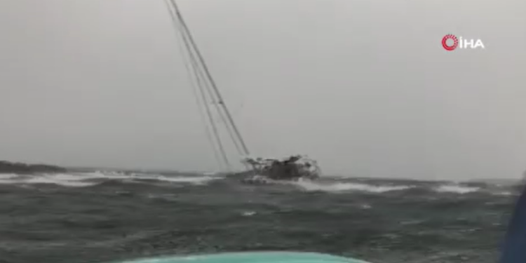 İspanya'da Fırtına Hayatı Felç Etti: Onlarca Lüks Tekne Alabora Oldu, Uçuşlar İptal Edildi