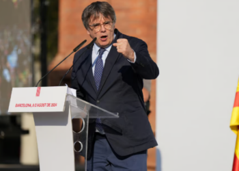 İspanya’da Puigdemont bilmecesi: Geldi, konuştu, gitti!