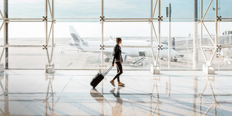 İsrail medyasına göre uçuşların durmasıyla 150 bin İsrailli yurt dışında mahsur kaldı