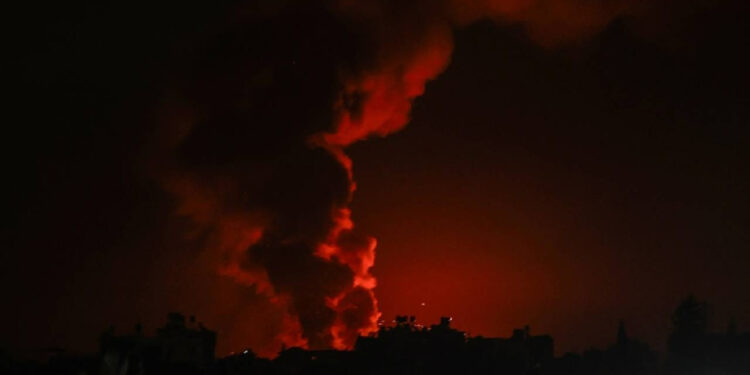 İsrail'den Gazze'ye Gece Boyu Saldırı: En Az 11 Filistinli Öldü