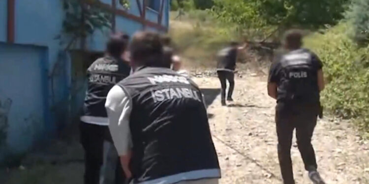 İstanbul ve Yalvova’da  uyuşturucu operasyonu: 1,5 ton metamfetamin ele geçirildi