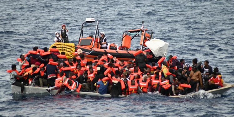 İtalya'ya tekneyle düzensiz göç yüzde 63 oranında düştü