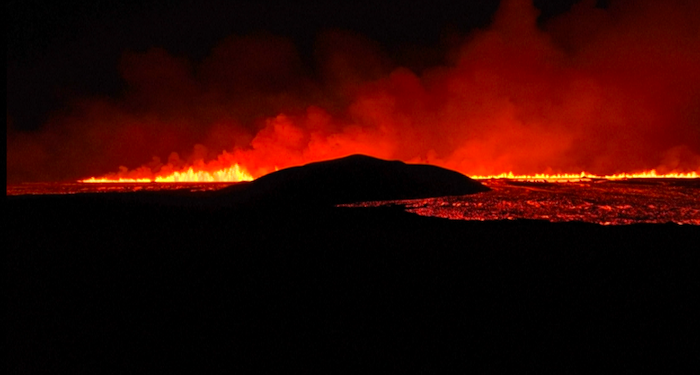 İzlanda’da aynı yanardağ Aralık ayından bu yana altıncı kez patladı