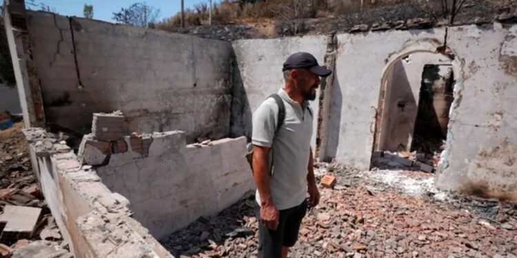 İzmir'de de yangın onu buldu