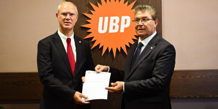 KKTC Başbakanı Üstel, Adaylık Başvurusunu Yaptı