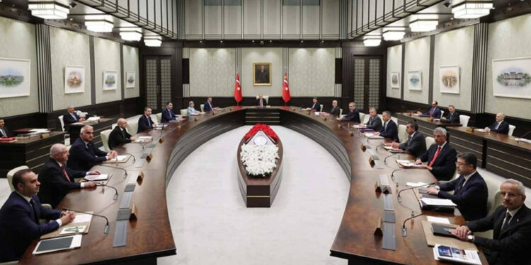 Kabine Bugün Toplanıyor: İşte 3 Ana Gündem Maddesi