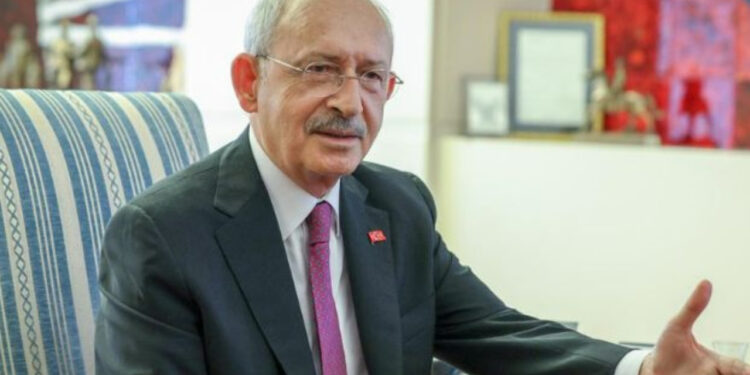 Kılıçdaroğlu'ndan Parti Programı Açıklaması: 'CHP'nin Altı Ok’u Yeniden Yorumlanmalı'
