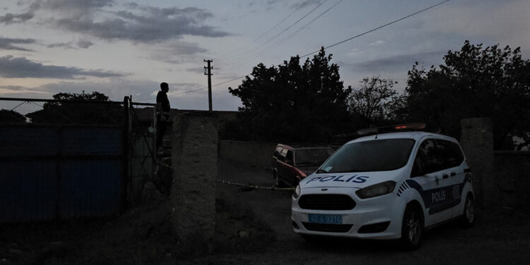 Konya'da Erkek Şiddeti: Eşine Ateş Ederken 5 Yaşındaki Kızını Öldürdü