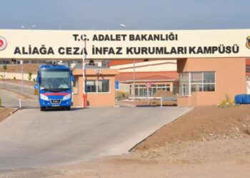 Kürtçe şarkı ve zılgıta disiplin cezası: Tahliyeler keyfi olarak engelleniyor