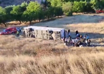 Malatya’da yolcu otobüsü şarampole yuvarlandı: 22 yaralı