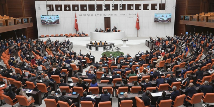Meclis Dağılımı Yeniden Değişiyor: Tarih Verildi TBMM'de Yeni Bir Grup Kurulacak