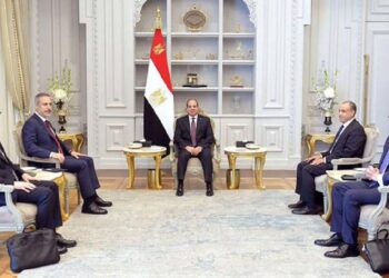 Mısır'da Sisi'nin Türkiye ziyaretinin hazırlıklarını ele alan Fidan'dan ABD'ye mesaj: İsrail'in tasmasını sahipleri ele almalı