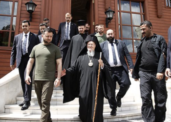 Moskova’ya yakın hukuk şirketi sahibinden Zelensky’nin teşekkür ettiği Bartholomeos’a Hürriyet ilanıyla “uyarı”lar: “Erdoğan’la derin ilişkilerim var”