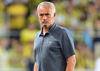 Mourinho'dan Amrabat Transferiyle İlgili Çok Konuşulacak Sözler: 'Bana Bilgi Vermediler'