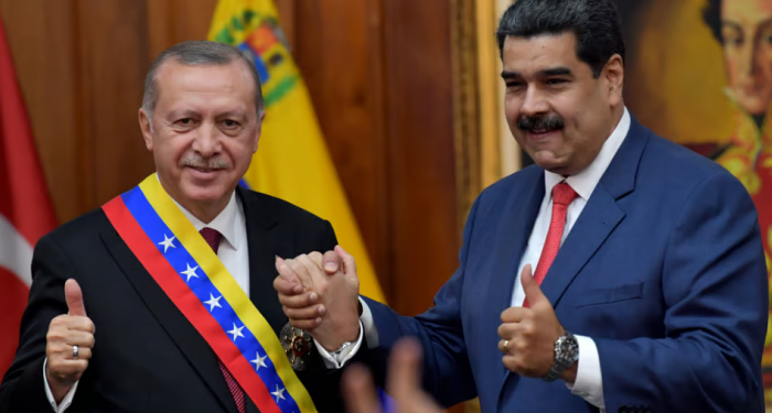 Nicolás Maduro, Venezuela’da X’i 10 gün yasakladı