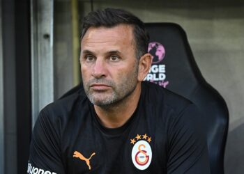 Okan Buruk'tan Zaha açıklaması: Transfer görüşmeleri var