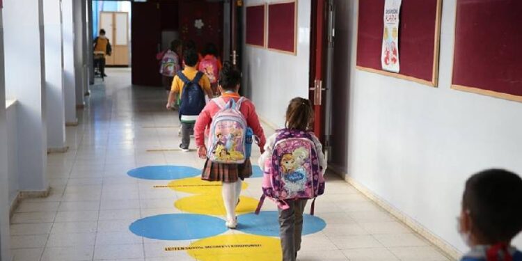 Okul masrafları geçen yıla göre yüzde 88.8 arttı