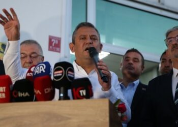 Özel’den erken seçim çağrısı