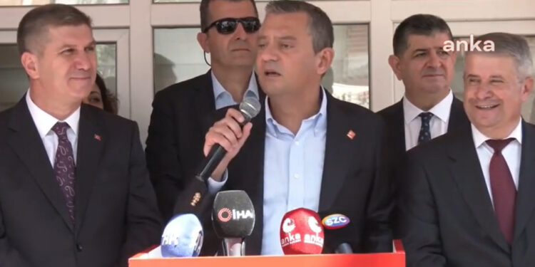 Özgür Özel: Garibandan Oy Alarak İktidara Geldiler, Şimdi Köylünün Yüzüne Bakmıyorlar