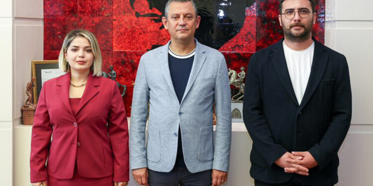 Özgür Özel Gerçek Gündem'e Konuştu: 'O Hastalıklı Bir Mikrop!'