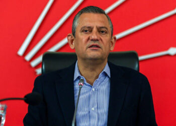 Özgür Özel'den 'Kurultay' Açıklaması: 'Kaçtı Dedirtmemek İçin Bunu Tercih Ettim'