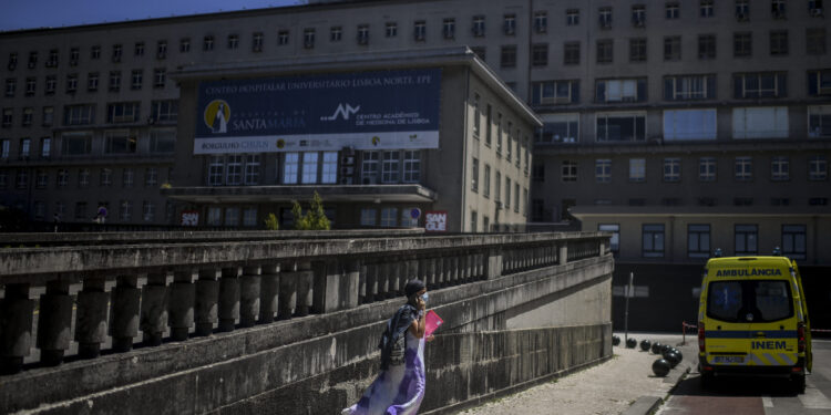 PORTEKİZ | Doktorlardan sonra hemşireler de greve gitti; hastaneler durma noktasına geldi