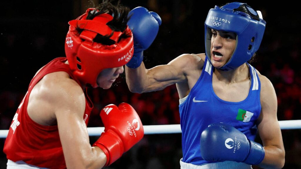 Paris Olimpiyatı'nda cinsiyet tartışması eşliğinde kadınlar boks finaline yükselen Khelif, Cezayir'in kahramanı haline geldi