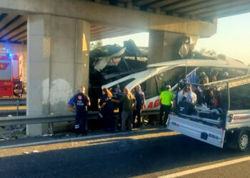 Polatlı’da otobüs köprünün ayağına saplandı; 11 ölü, 24 yaralı