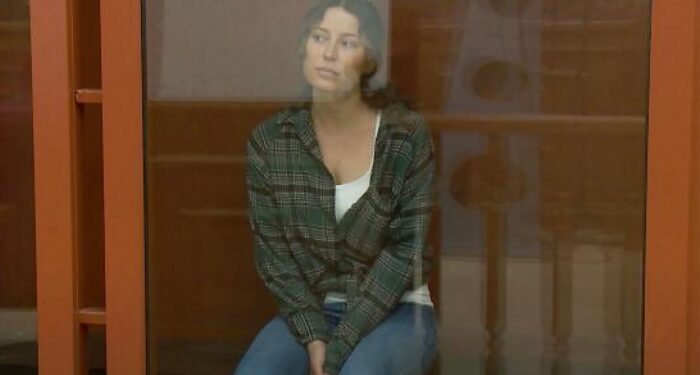 RUSYA | Ukrayna’daki bir yardım kuruluşuna 51 dolar gönderen kadına 12 yıl hapis cezası