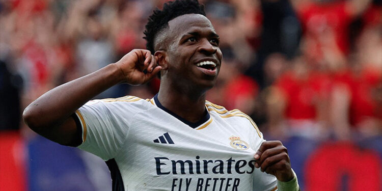 Real Madrid'in yıldız oyuncusu için tarihe geçecek teklif