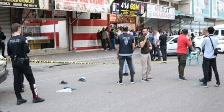 Şanlıurfa'da Akrabaların Alacak Kavgasında Kan Aktı: 3 Ölü, 4 Yaralı