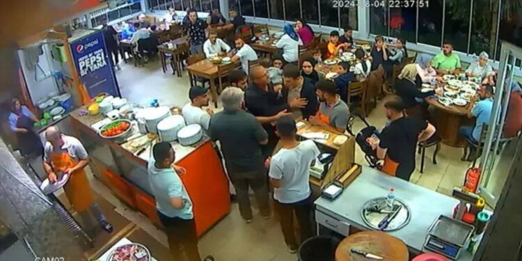 Savcı ve ailesi lokantada saldırıya uğramıştı: Mekân sahibi tutuklandı