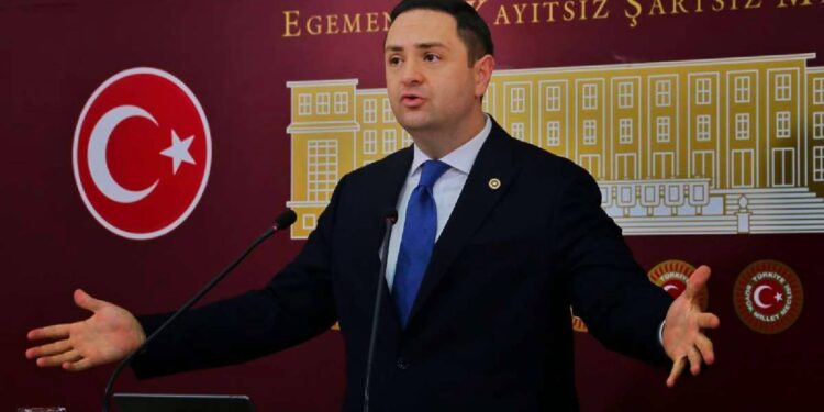 Ses verin saray ahalisi, sizin uçaklar rahat mı?”