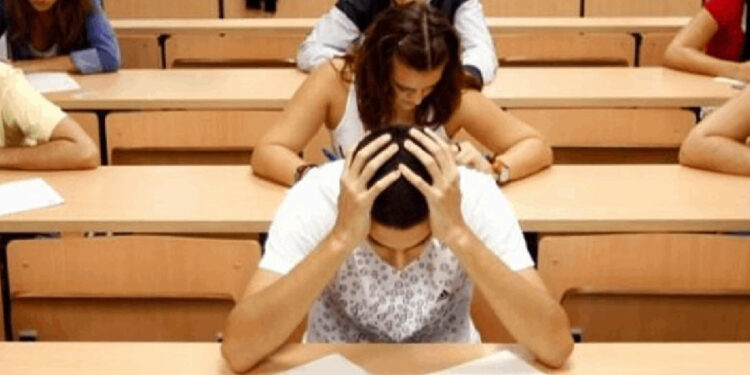 Son 3 yılda 878 bin üniversite öğrencisi okulu bıraktı