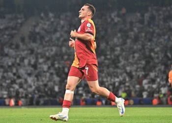 Soyunma odasında küfür ettiği söylenmişti; Kerem Aktürkoğlu'ndan açıklama