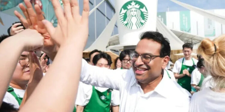 Starbucks'ta Boykota Yeni Hamle: CEO Narasimhan Görevden Alındı