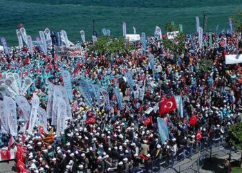 TÜRK-İŞ meydanlara çıkıyor: “Bozulan ekonominin bedelini biz ödemeyeceğiz”